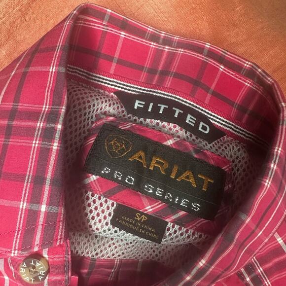 Ariat Pro Series Fitted Pink Shirt – Size S - Picture 9 of 14